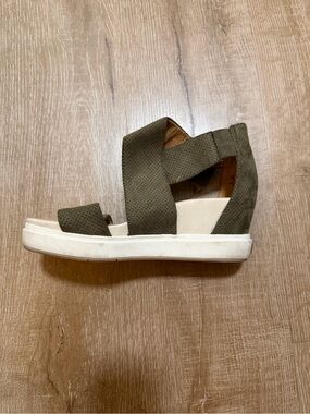 Dr. Scholl's Olive Green Wedge Sandals with White Platform